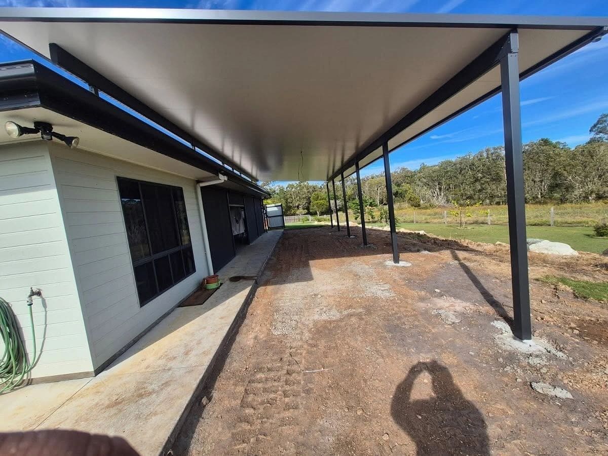 Wide-span insulated panel pergola — photograph 3