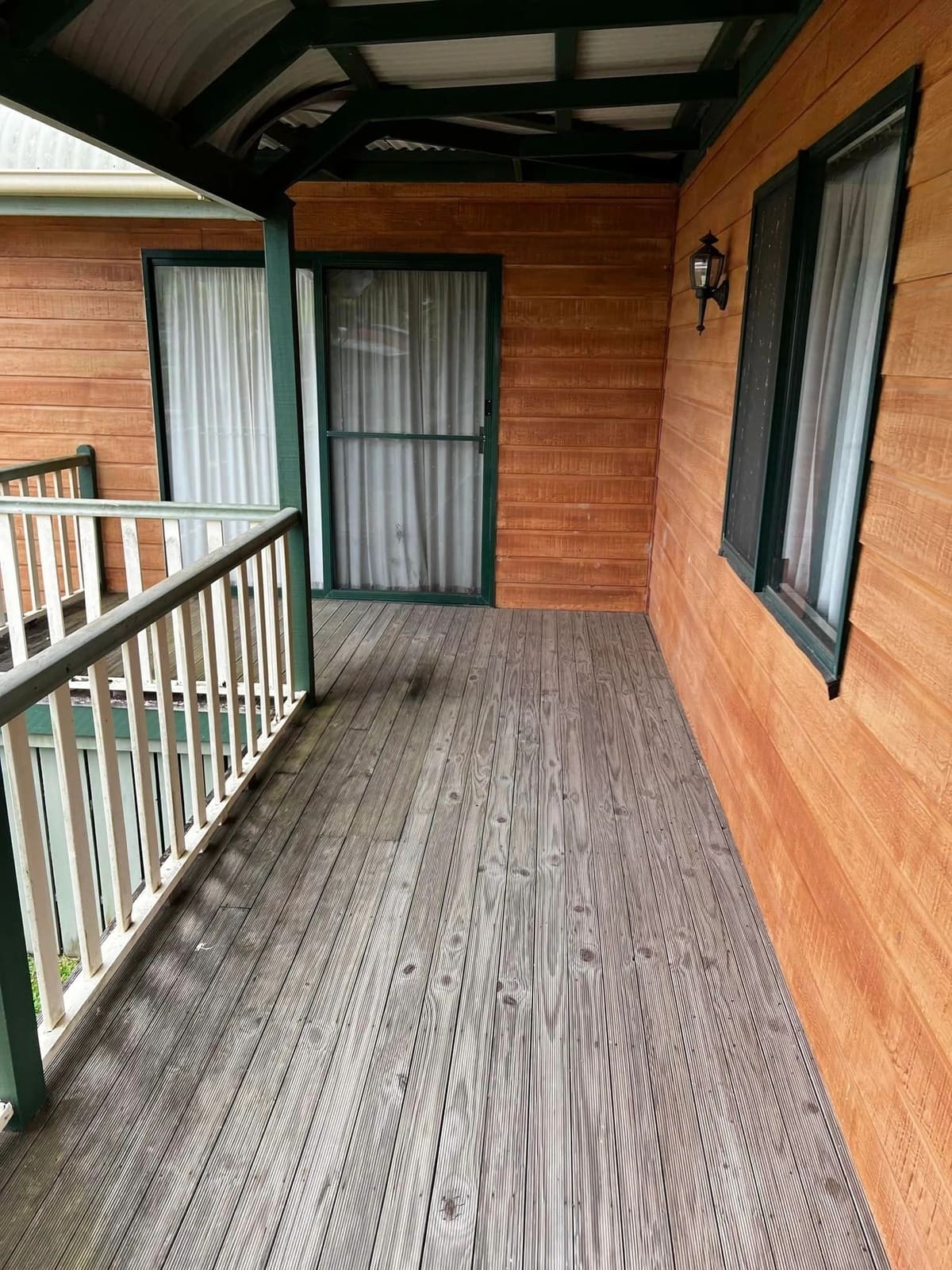 Queenslander deck rebuilt in EkoDeck Alpine Ash — photograph 5