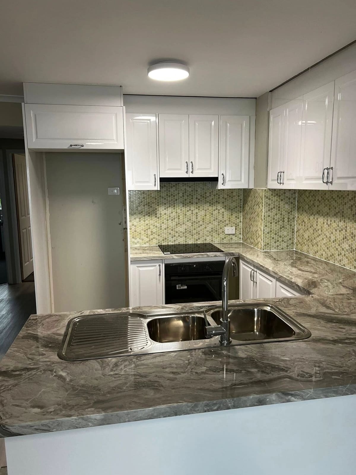 Full kitchen replacement — photograph 4