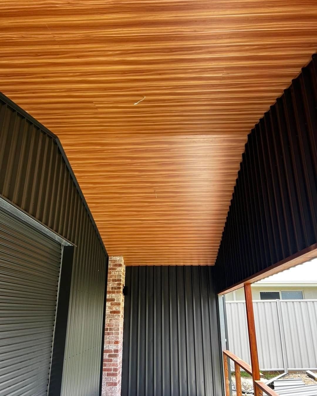 Alfresco ceiling, screening and balustrade — photograph 2