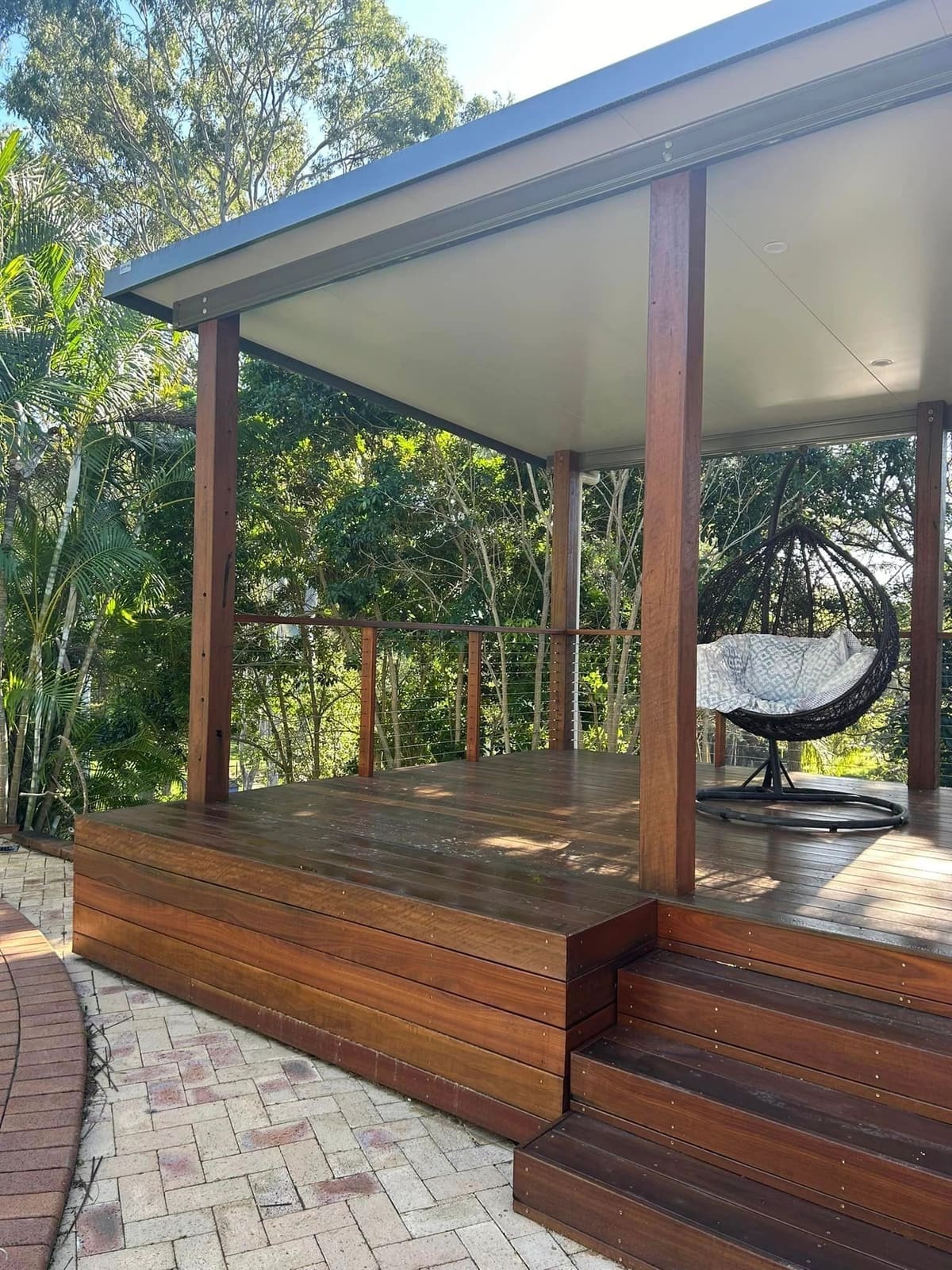 Pool deck and pergola rebuilt to permit — photograph 3