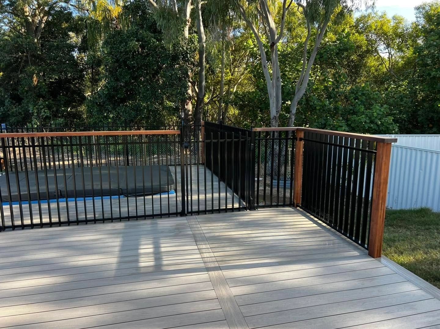 Swim-spa deck in EkoDeck Alpine Ash — photograph 3