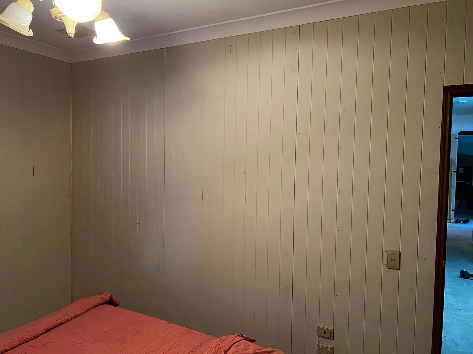 VJ panelling through a whole house — photograph 3