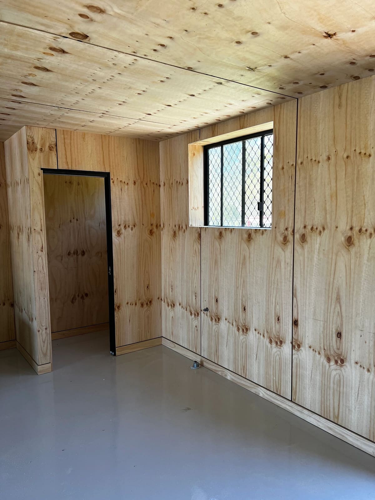 Shed mezzanine and living space — photograph 2